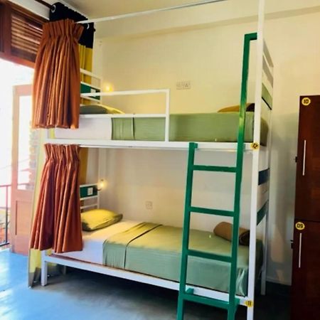 Downtown Hostels 엘라 외부 사진
