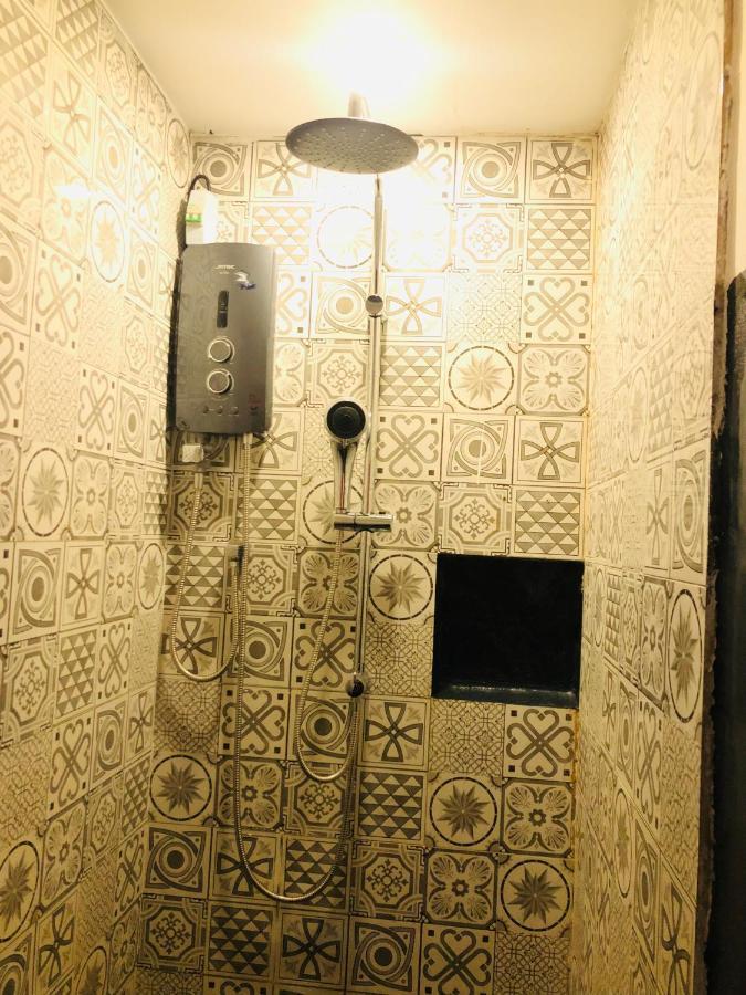 Downtown Hostels 엘라 외부 사진