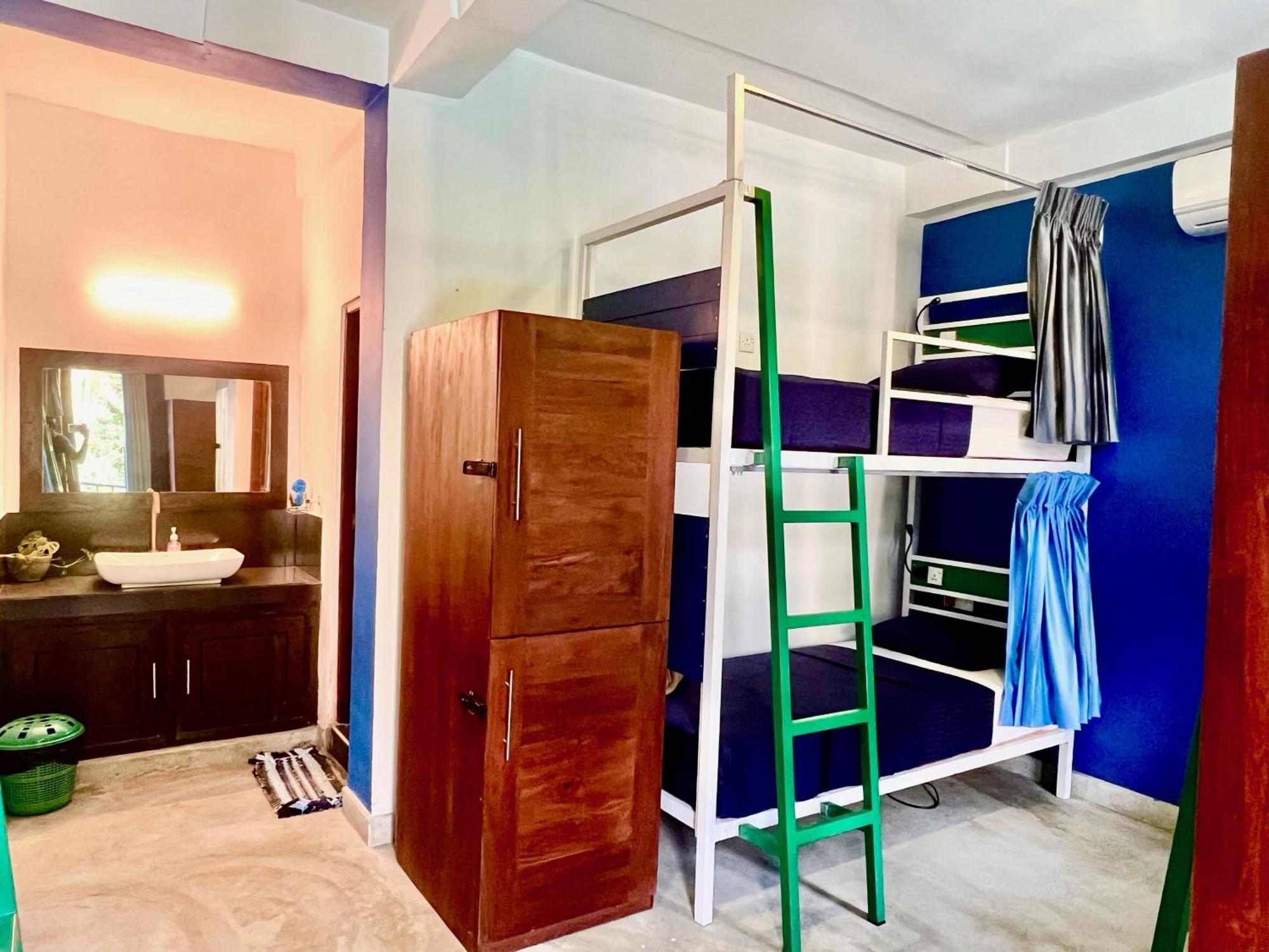 Downtown Hostels 엘라 외부 사진