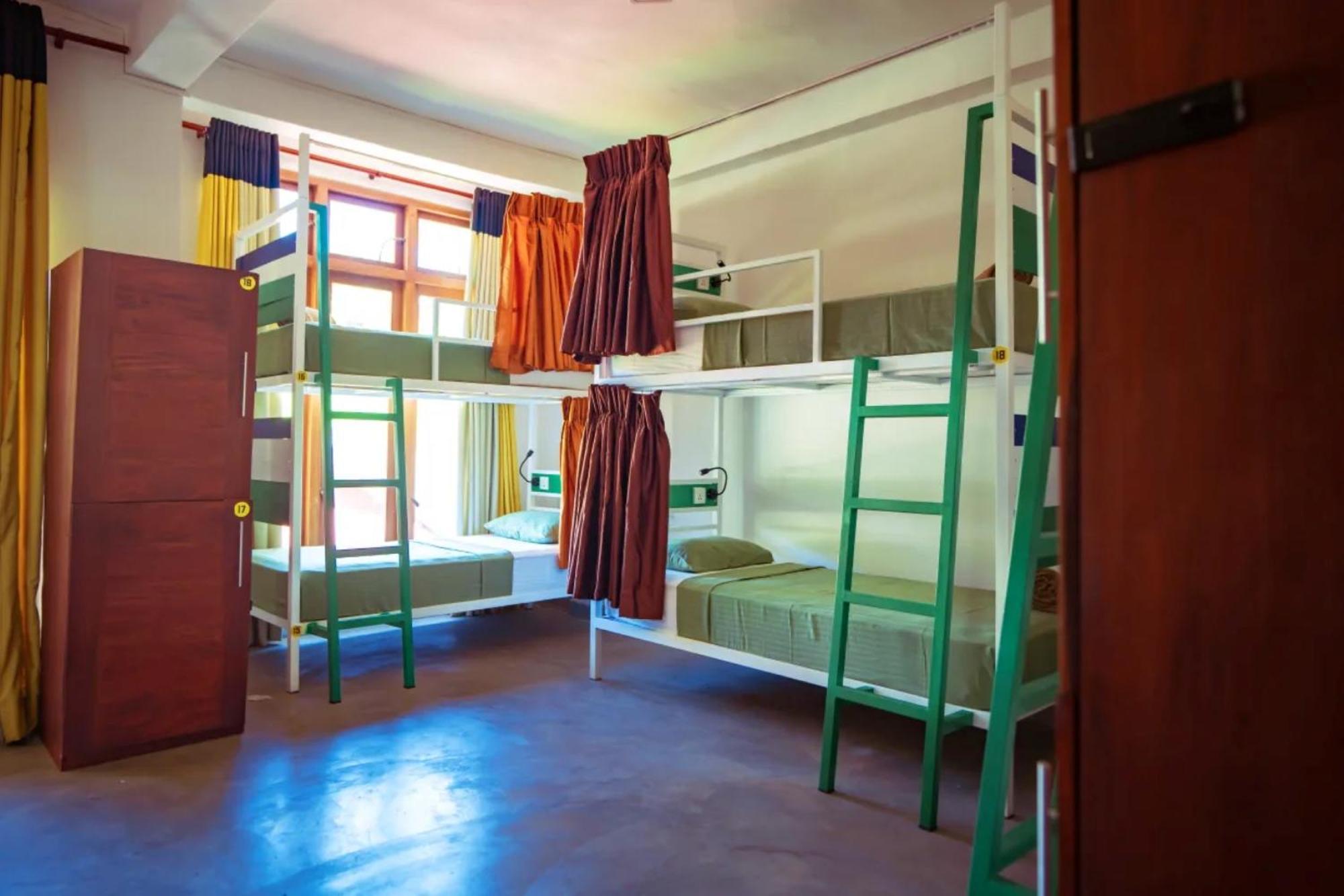 Downtown Hostels 엘라 외부 사진