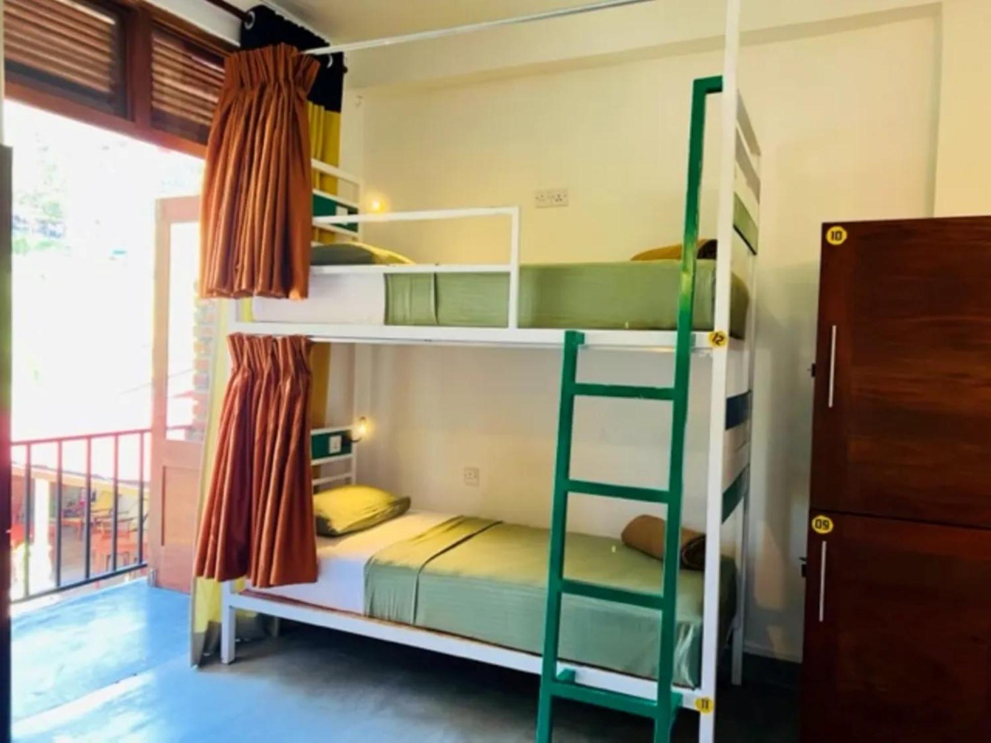 Downtown Hostels 엘라 외부 사진